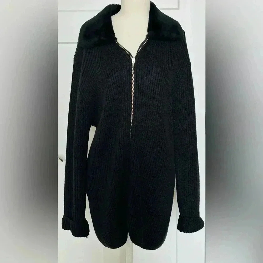 Cotton Roads Fur Trimmed Ribbed Knit Black Sweater Jacket Size Medium🖤